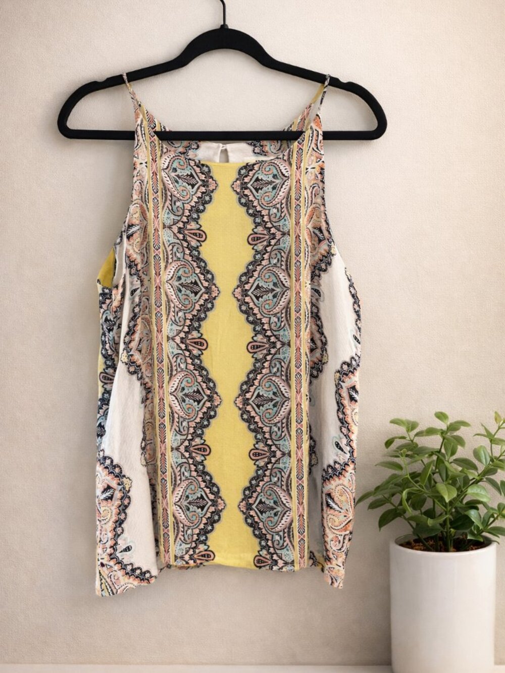 Verse, vibrant sleeveless blouse, M/L
